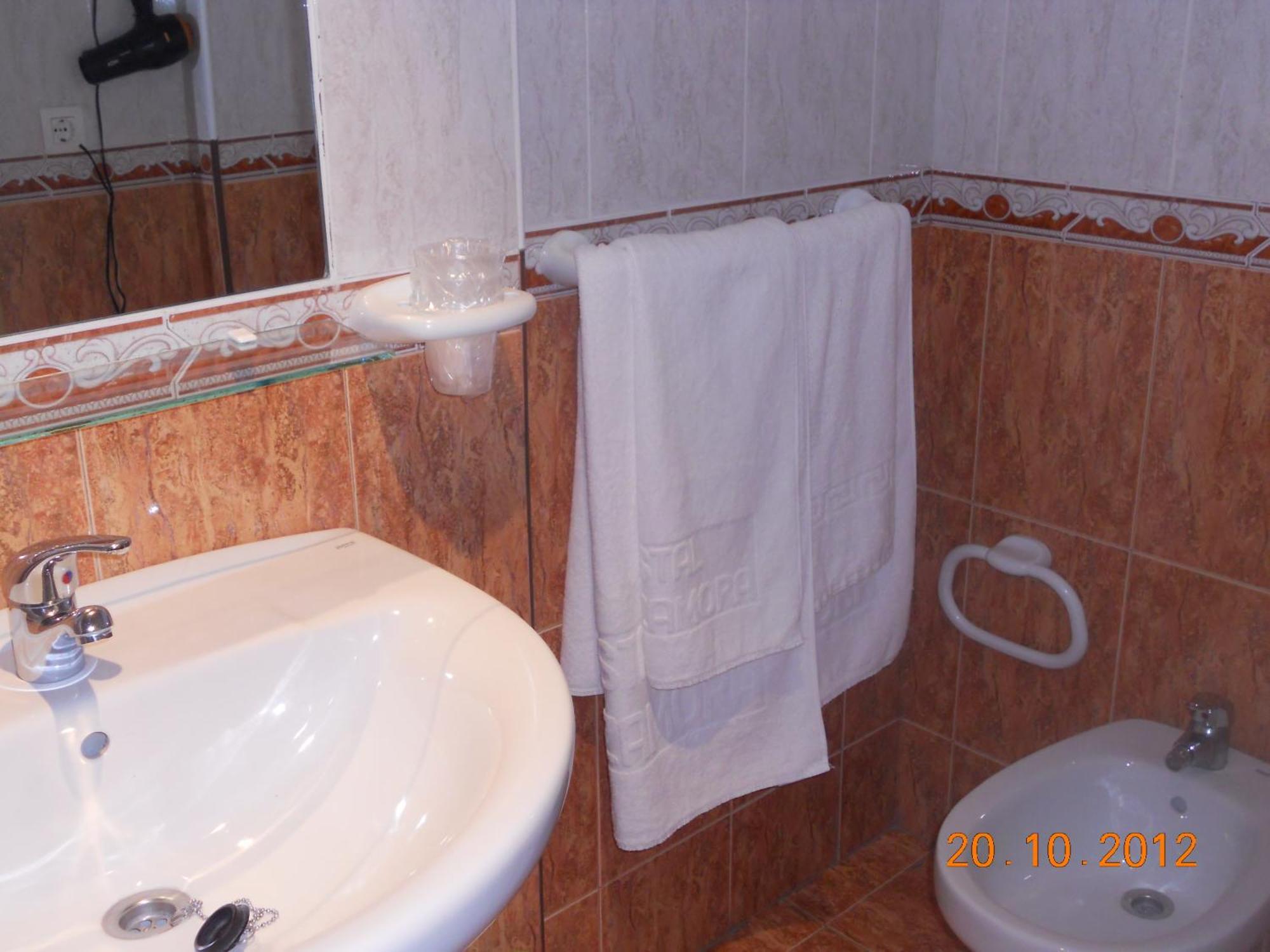 Palma del Río Hostal Restaurante Hermanos Zamora מראה חיצוני תמונה