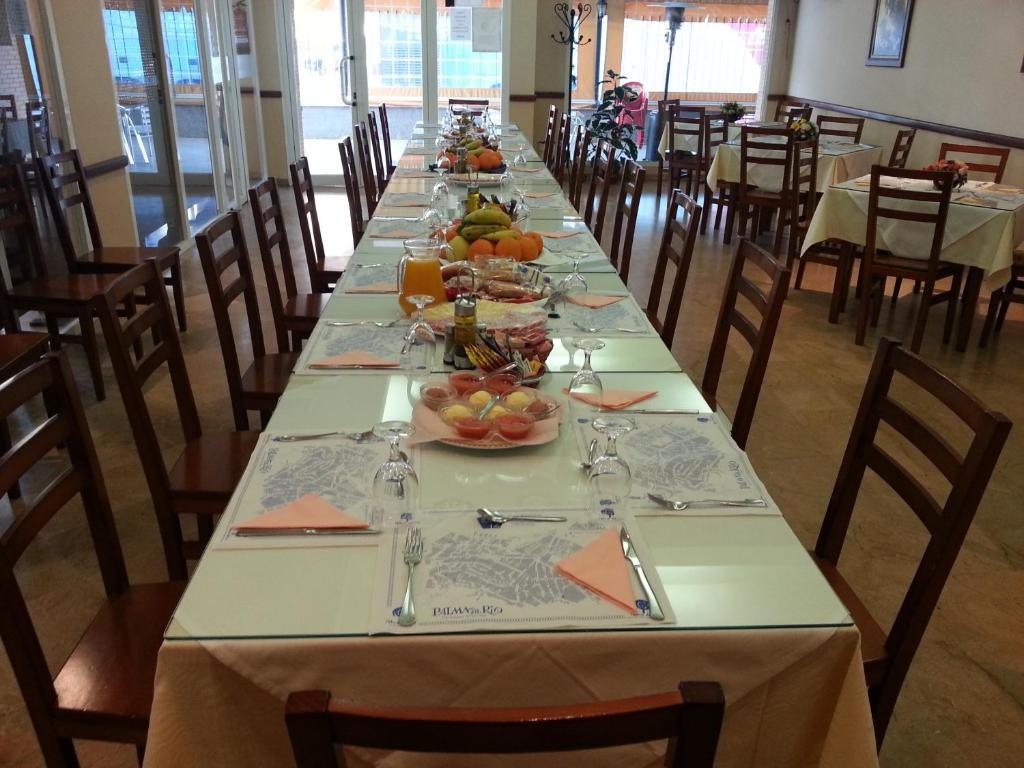 Palma del Río Hostal Restaurante Hermanos Zamora מראה חיצוני תמונה